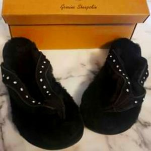 Genuine sheepskin flip flops!